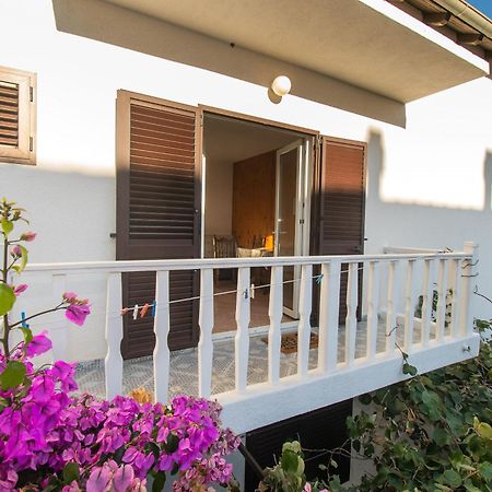 Apartment Mijo Vodice Eksteriør billede