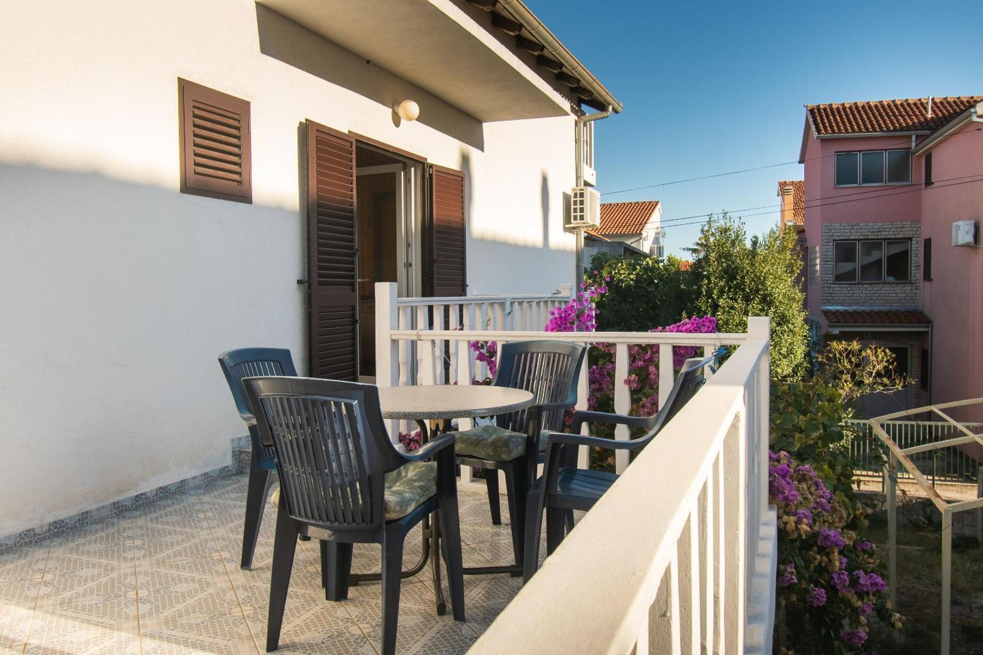 Apartment Mijo Vodice Eksteriør billede